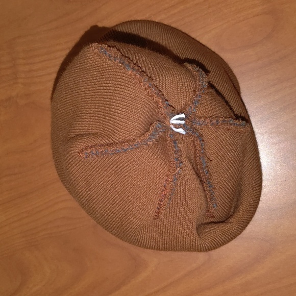 American Wranglers Stitched Patch Cuffed Beanie w Pom Pom - Picture 6 of 6